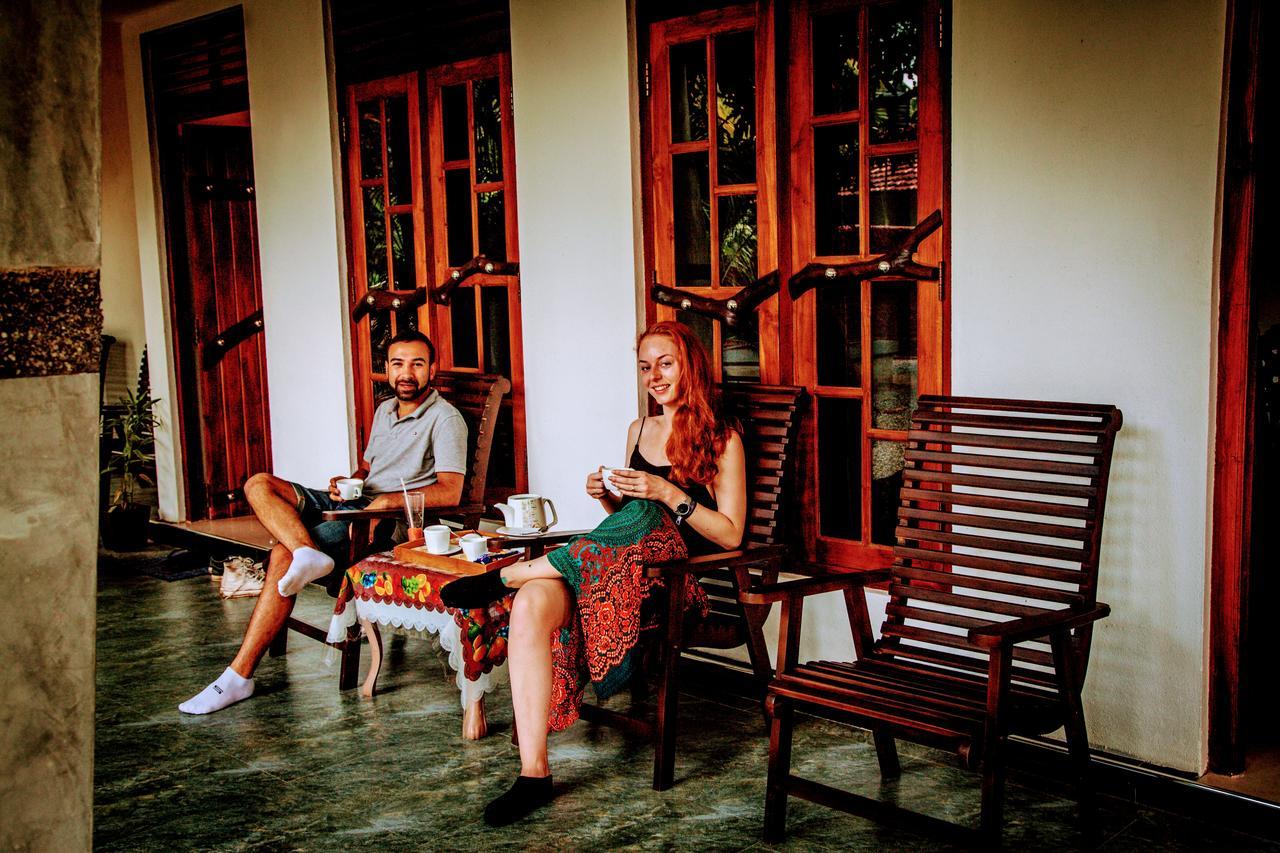 Induwara Safari Resort Udawalawe Buitenkant foto