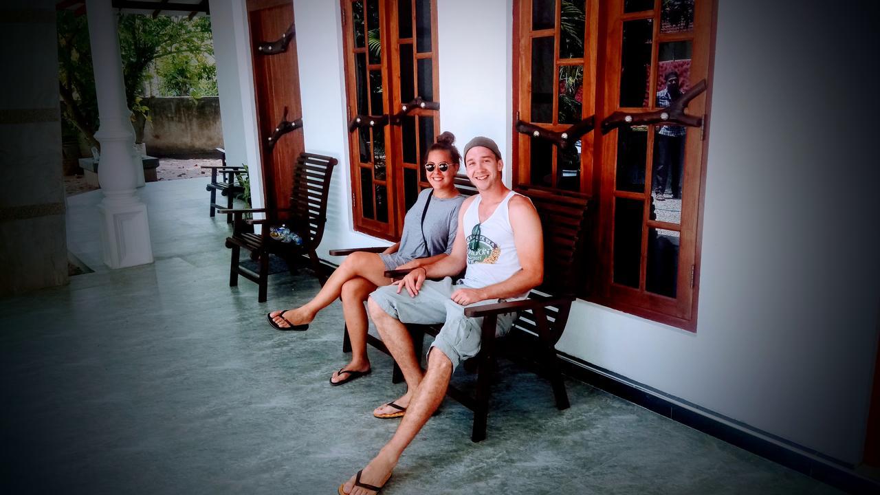 Induwara Safari Resort Udawalawe Buitenkant foto