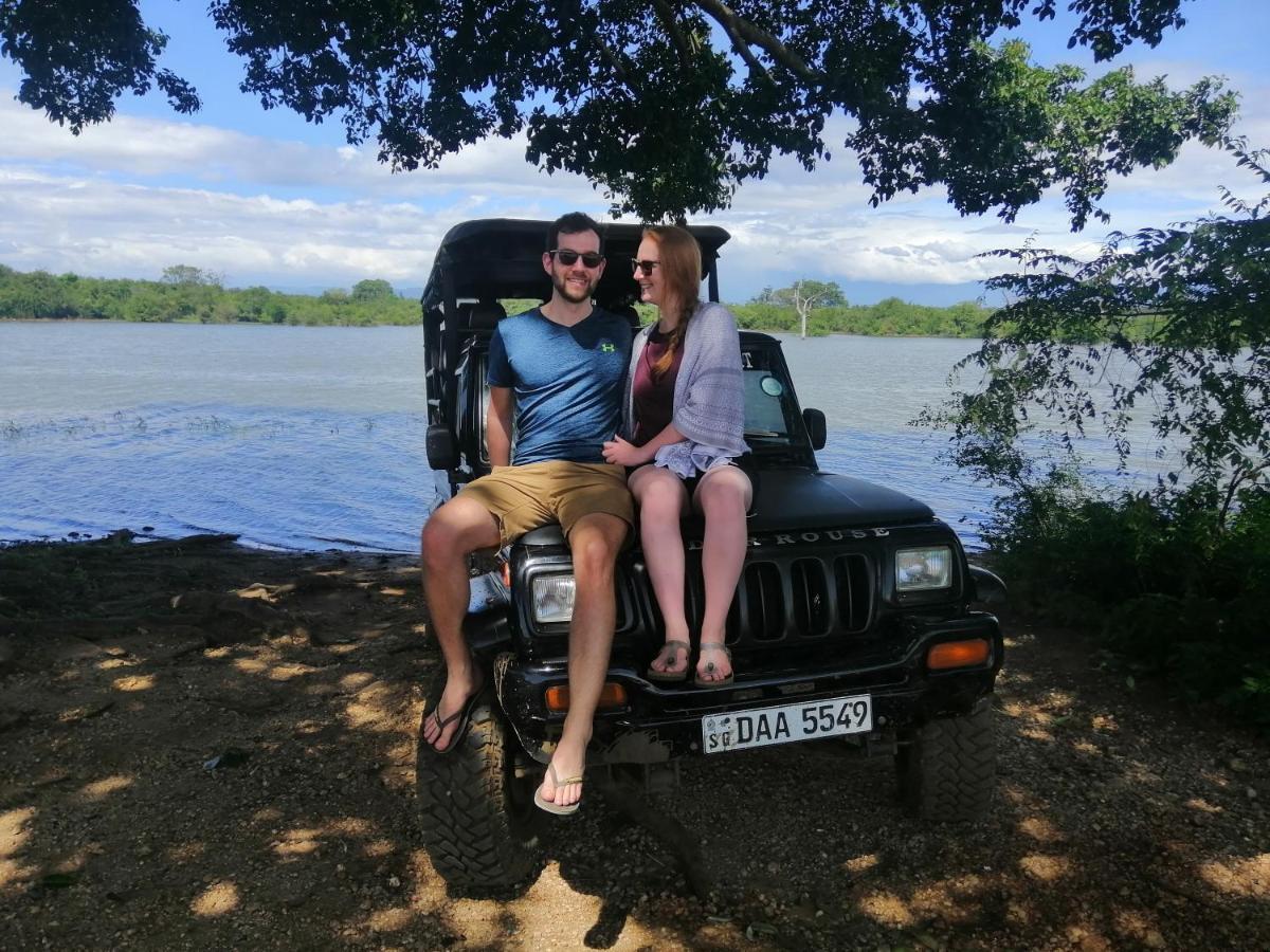 Induwara Safari Resort Udawalawe Buitenkant foto